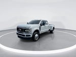 2025 F-450 Super Duty Thumbnail 4