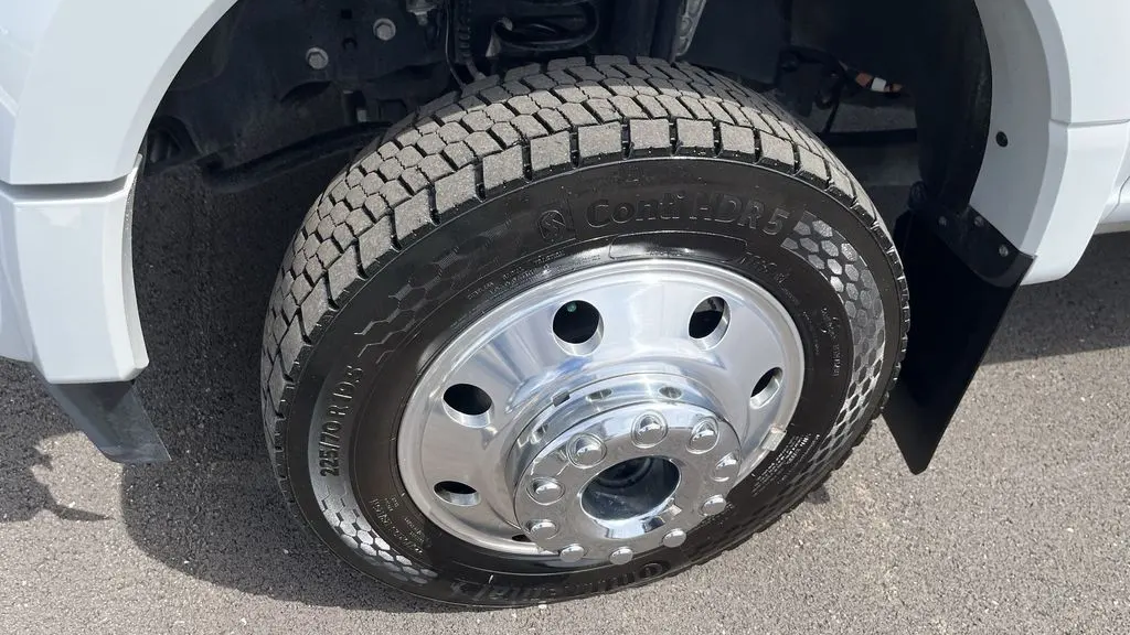 2025 Ford F-450 Super Duty XL