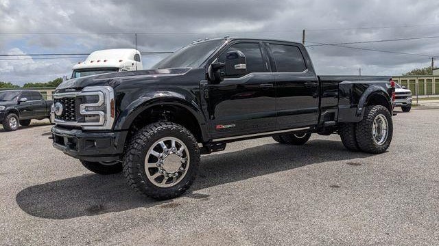 2026 Ford F-450 Super Duty Lariat