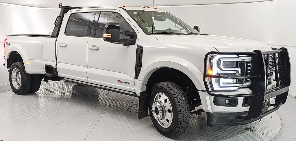 2026 Ford F-450 - $98,932