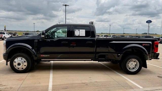 2026 Ford F-450 Super Duty Platinum