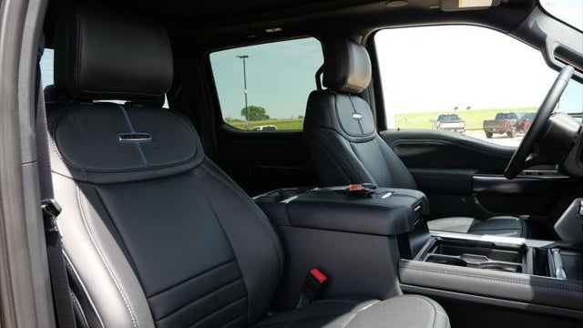 2026 Ford F-450 Super Duty Platinum