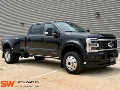 2026 Ford F-450 Super Duty 4X4 Platinum 4DR Crew Cab 8 FT. LB DRW Pickup