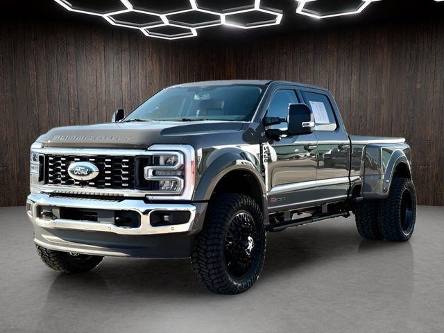 2026 Ford F-450 - $118,901
