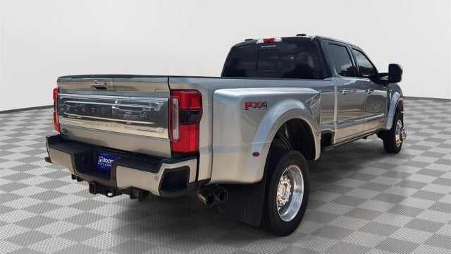 2023 Ford F-450 Super Duty King Ranch