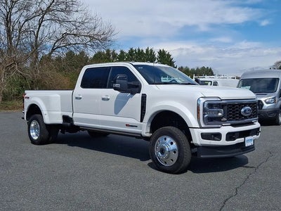 Photo of a 2025 Ford F-450 Super Duty 4X4 Platinum 4DR Crew Cab 8 FT. LB DRW Pickup for sale