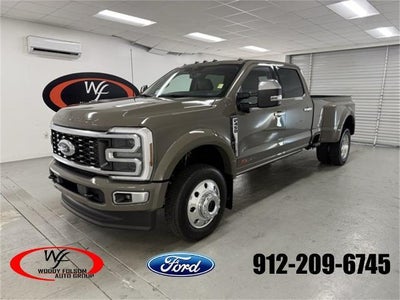 Photo of a 2026 Ford F-450 Super Duty 4X4 Platinum 4DR Crew Cab 8 FT. LB DRW Pickup for sale