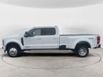 2026 F-450 Super Duty Thumbnail 2