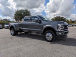 2026 F-450 Super Duty Thumbnail 2