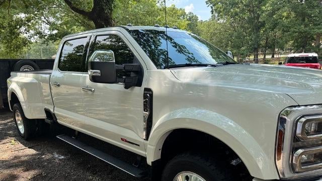 2026 Ford F-450 Super Duty Platinum