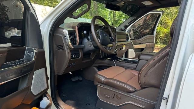2026 Ford F-450 Super Duty Platinum