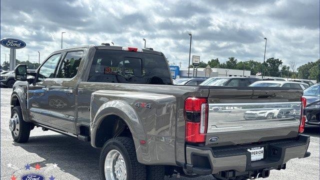 2026 Ford F-450 Super Duty Platinum