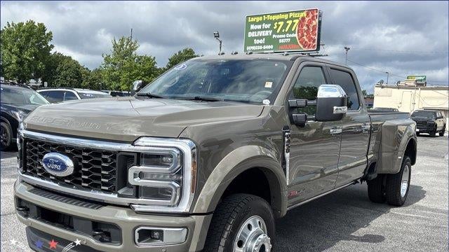 2026 Ford F-450 Super Duty Platinum