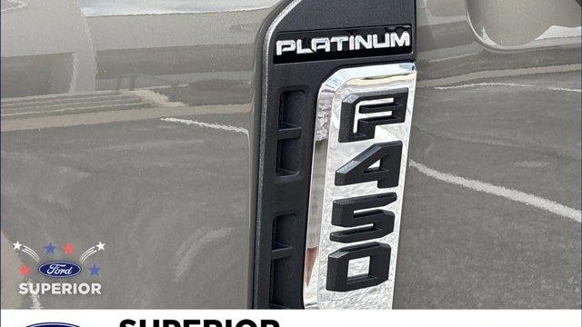 2026 Ford F-450 Super Duty Platinum