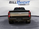 2026 F-450 Super Duty Thumbnail 3