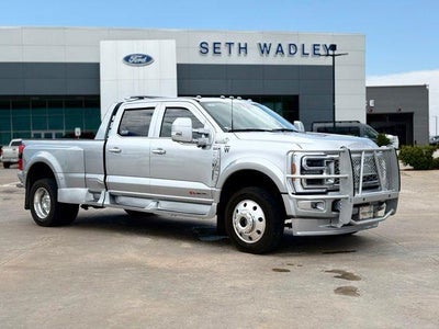 2023 Ford F-450 Super Duty 4X4 Limited 4DR Crew Cab 8 FT. LB DRW Pickup
