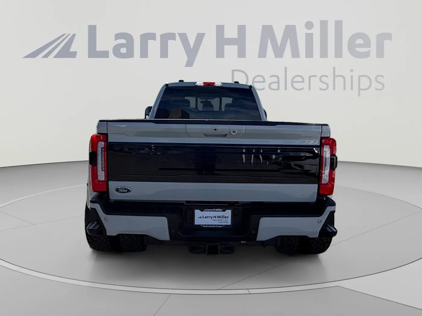 2025 Ford F-450 - $100,000
