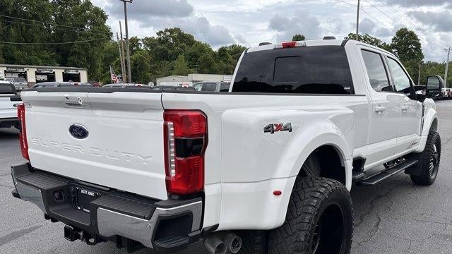 2026 Ford F-450 Super Duty Platinum