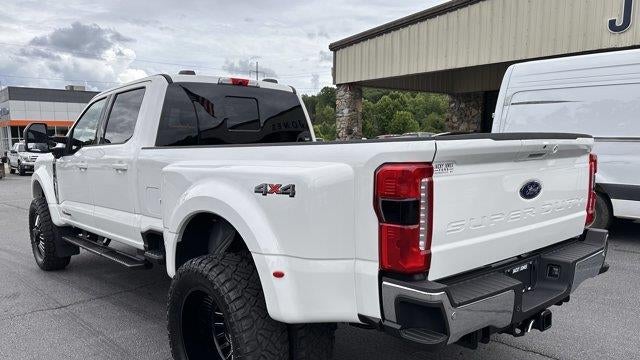2026 Ford F-450 Super Duty Platinum
