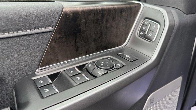 2026 Ford F-450 Super Duty Platinum