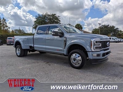 Photo of a 2026 Ford F-450 Super Duty 4X4 Platinum 4DR Crew Cab 8 FT. LB DRW Pickup for sale