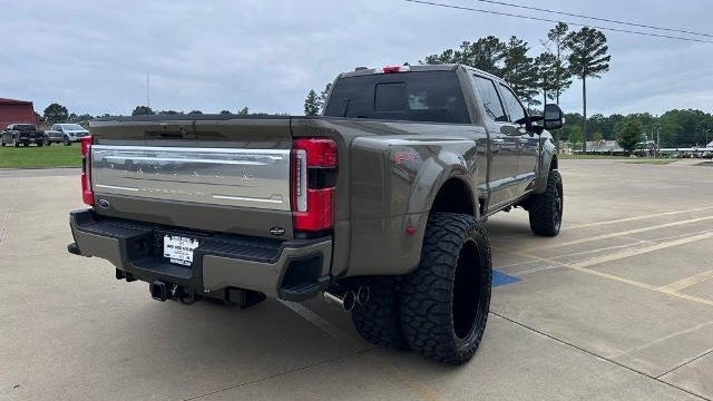 2026 Ford F-450 Super Duty Lariat