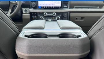 2026 Ford F-450 Super Duty Lariat