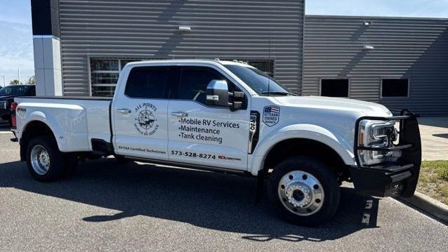 2023 Ford F-450 Super Duty King Ranch