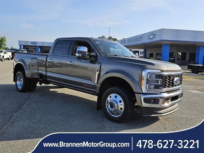 Photo of a 2023 Ford F-450 Super Duty 4X4 King Ranch 4DR Crew Cab 8 FT. LB DRW Pickup for sale