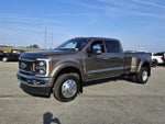 2023 F-450 Super Duty Thumbnail 3