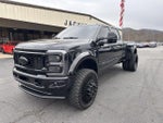 2023 F-450 Super Duty Thumbnail 2