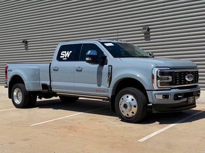 2024 Ford F-450 Super Duty 4X4 Limited 4DR Crew Cab 8 FT. LB DRW Pickup