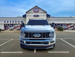 2025 F-450 Super Duty Thumbnail 2