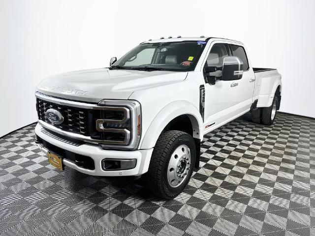 2025 Ford F-450 - $99,499