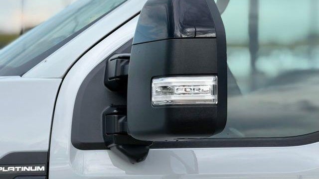 2026 Ford F-450 Super Duty Platinum