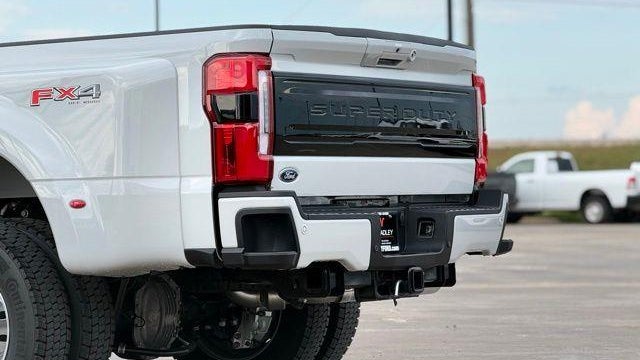 2026 Ford F-450 Super Duty Platinum