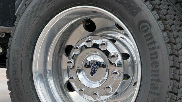 2026 Ford F-450 Super Duty Platinum
