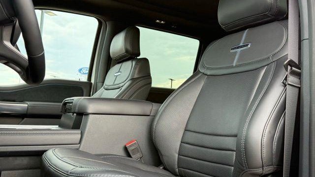 2026 Ford F-450 Super Duty Platinum