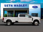 2026 F-450 Super Duty Thumbnail 2