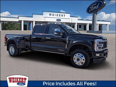 2026 Ford F-450 Super Duty 4X4 Platinum 4DR Crew Cab 8 FT. LB DRW Pickup