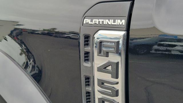 2023 Ford F-450 Super Duty Limited