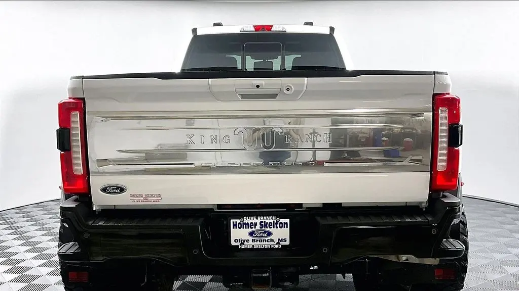 2025 Ford F-450 Super Duty King Ranch