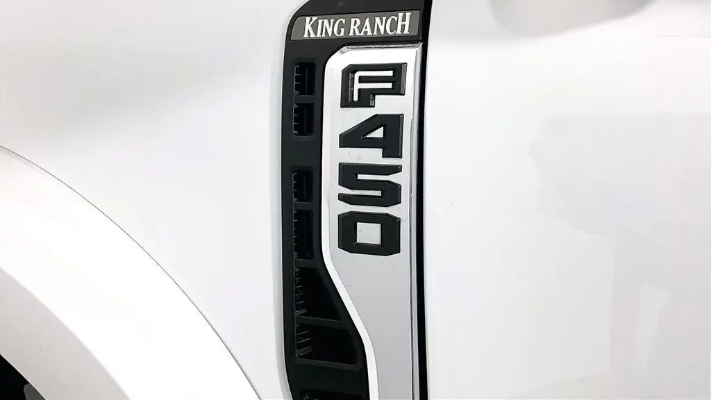 2025 Ford F-450 Super Duty King Ranch