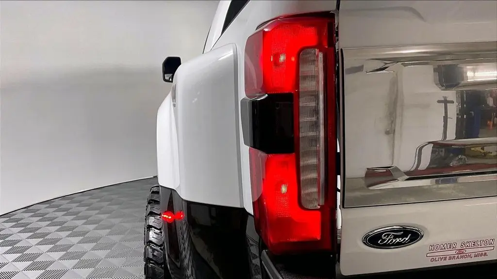 2025 Ford F-450 Super Duty King Ranch