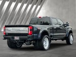 2025 F-450 Super Duty Thumbnail 3