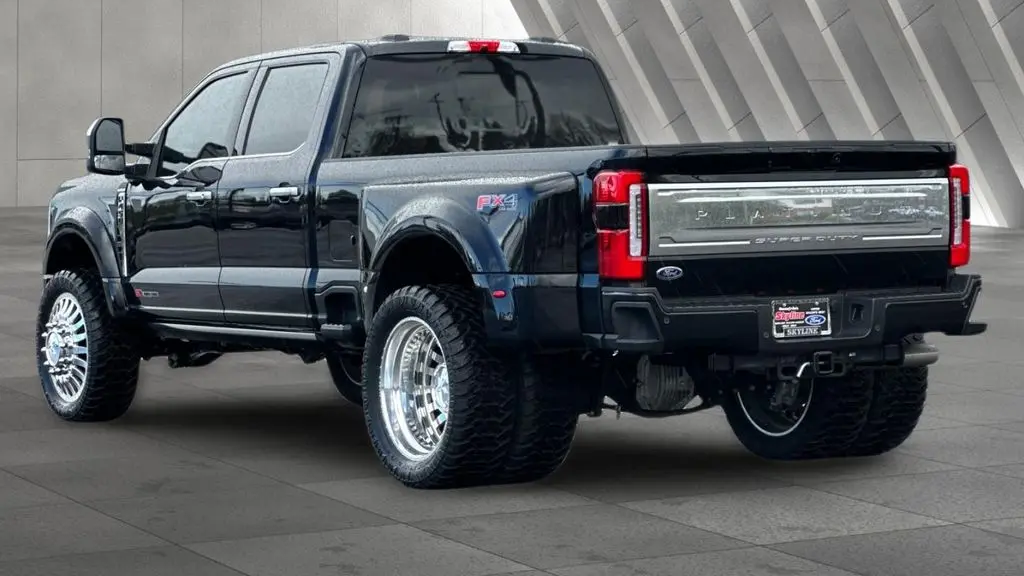 2025 Ford F-450 Super Duty XLT