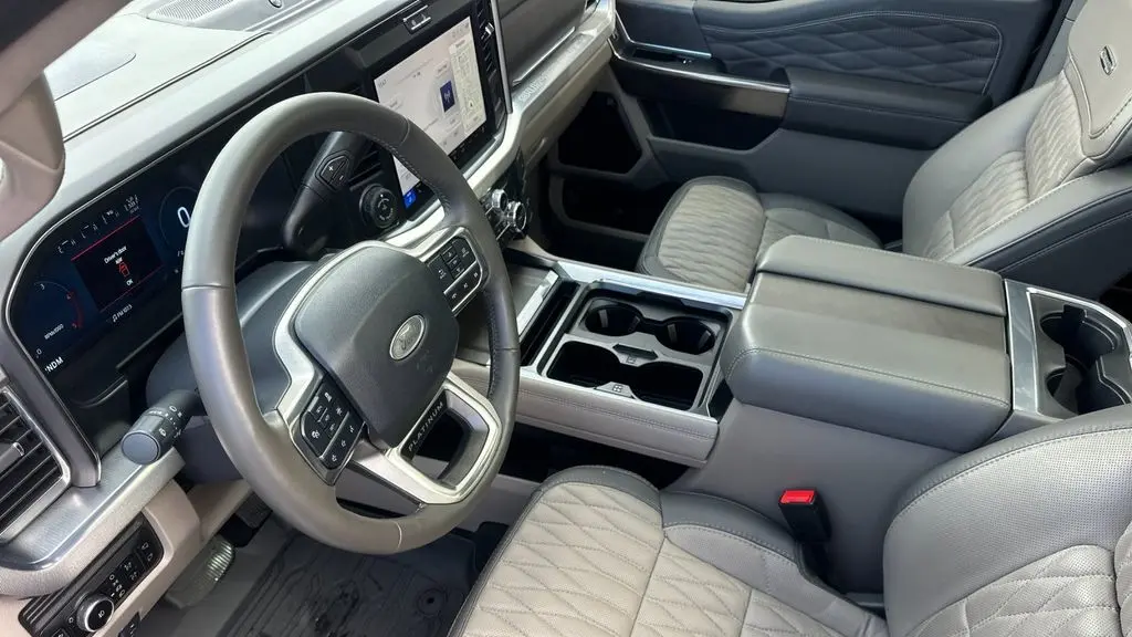 2025 Ford F-450 Super Duty XLT
