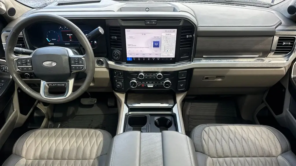 2025 Ford F-450 Super Duty XLT