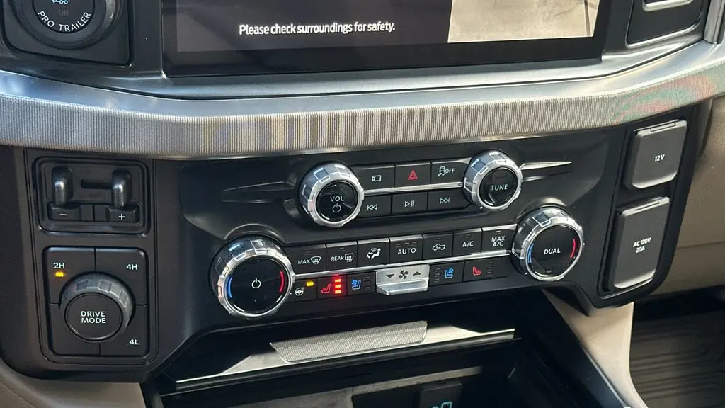 2025 Ford F-450 Super Duty XLT