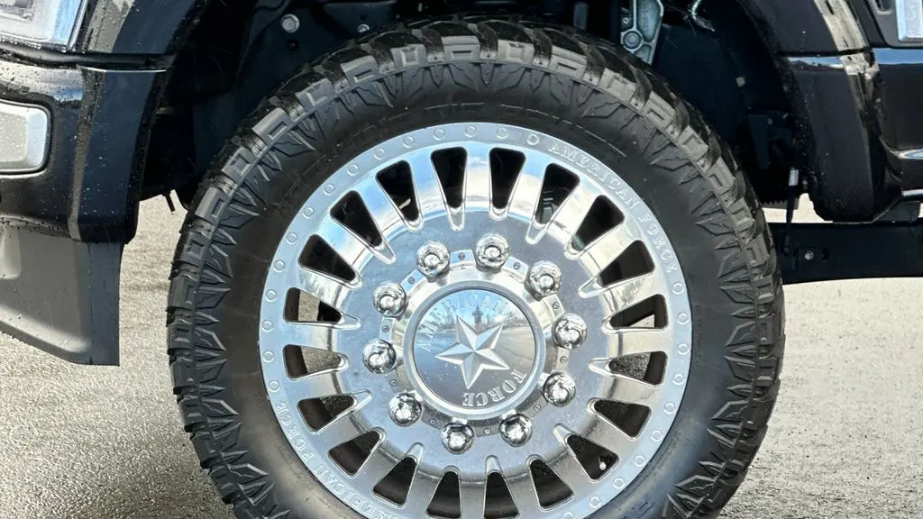 2025 Ford F-450 Super Duty XLT